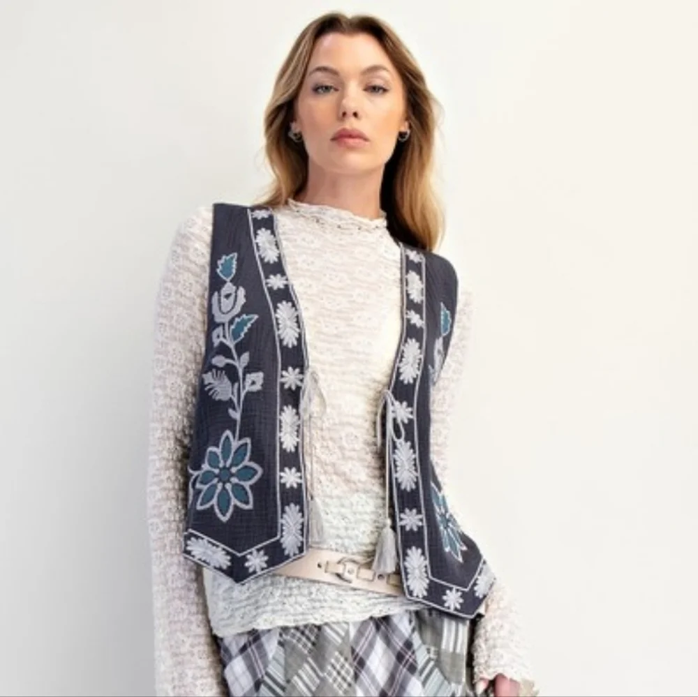 Easel Boho Embroidered Cotton Gauze Vest New